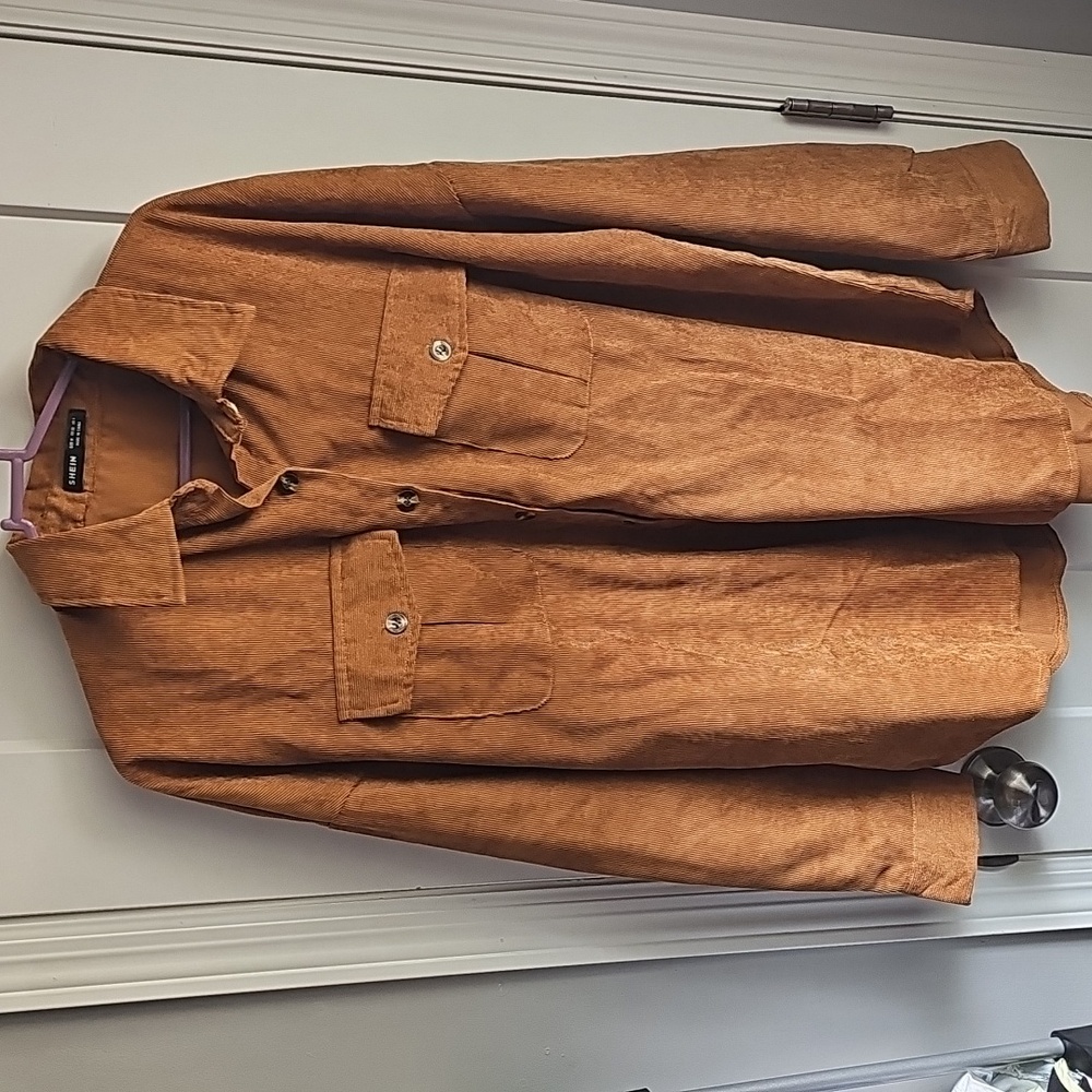 SHEIN womens Light Weight CORDUROY shacket Sz Medium. Gorgeous Color For Fall.